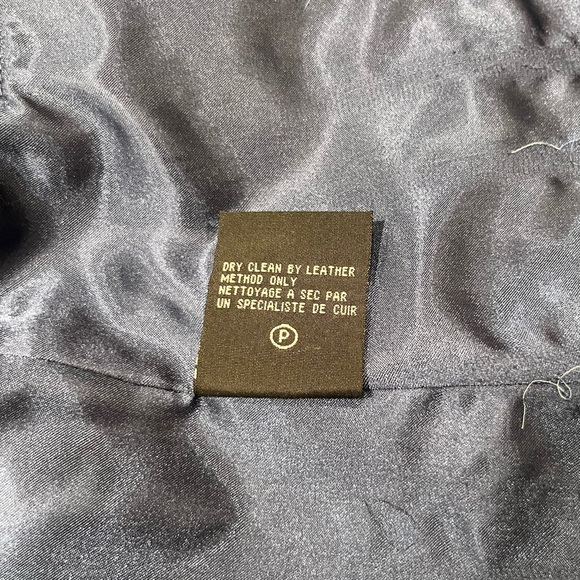 Vintage 100% Leather Jacket Coat With Silver Hardware Hidden Front Pockets Y2K - Picture 8 of 11